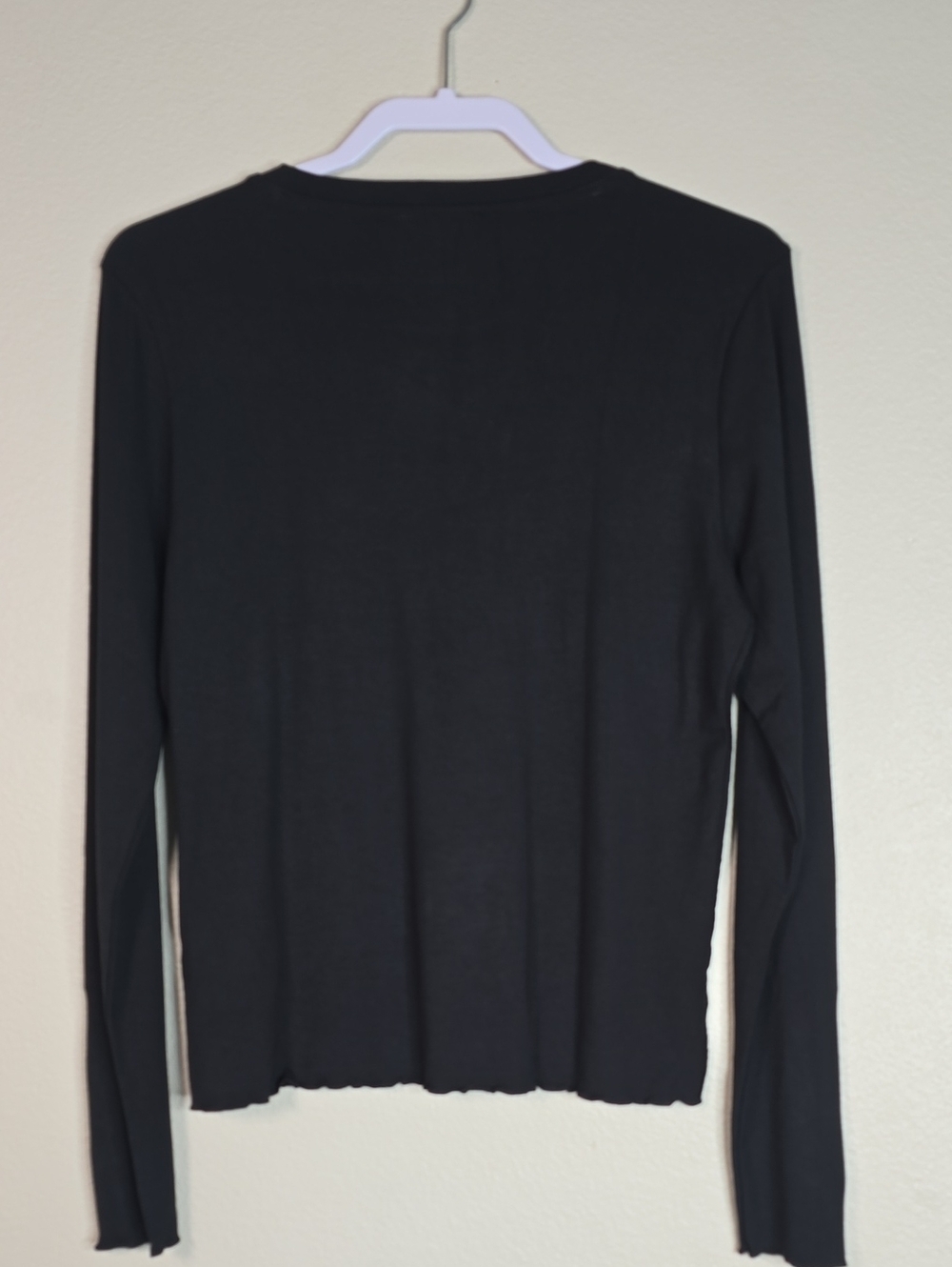 J. Crew Black Long-Sleeve Crewneck Top with Button Cuff Detail Size Large Nwt. - Picture 7 of 7
